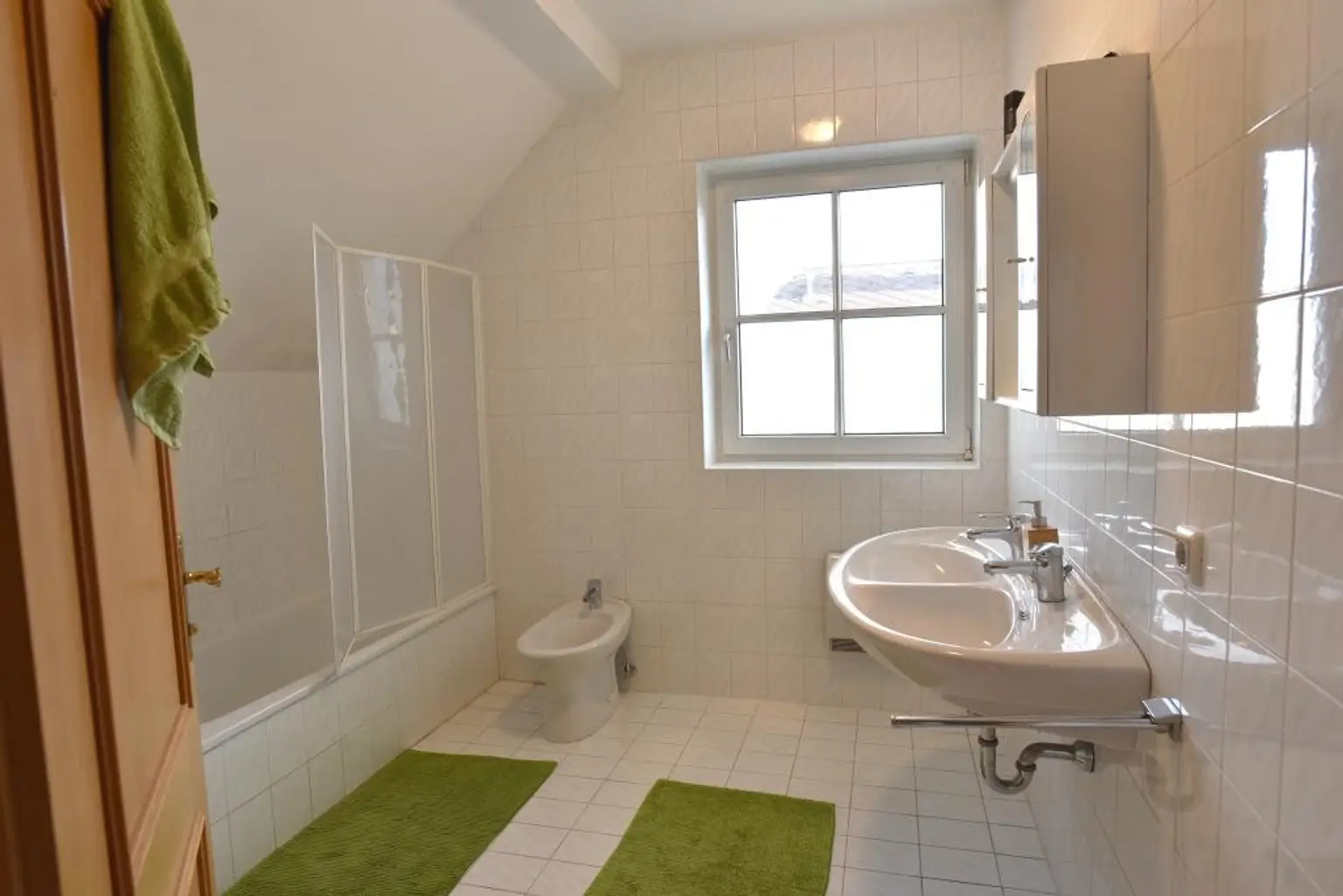 großzügige 3 Zimmer Wohnung mitten im Zentrum von Altmünster