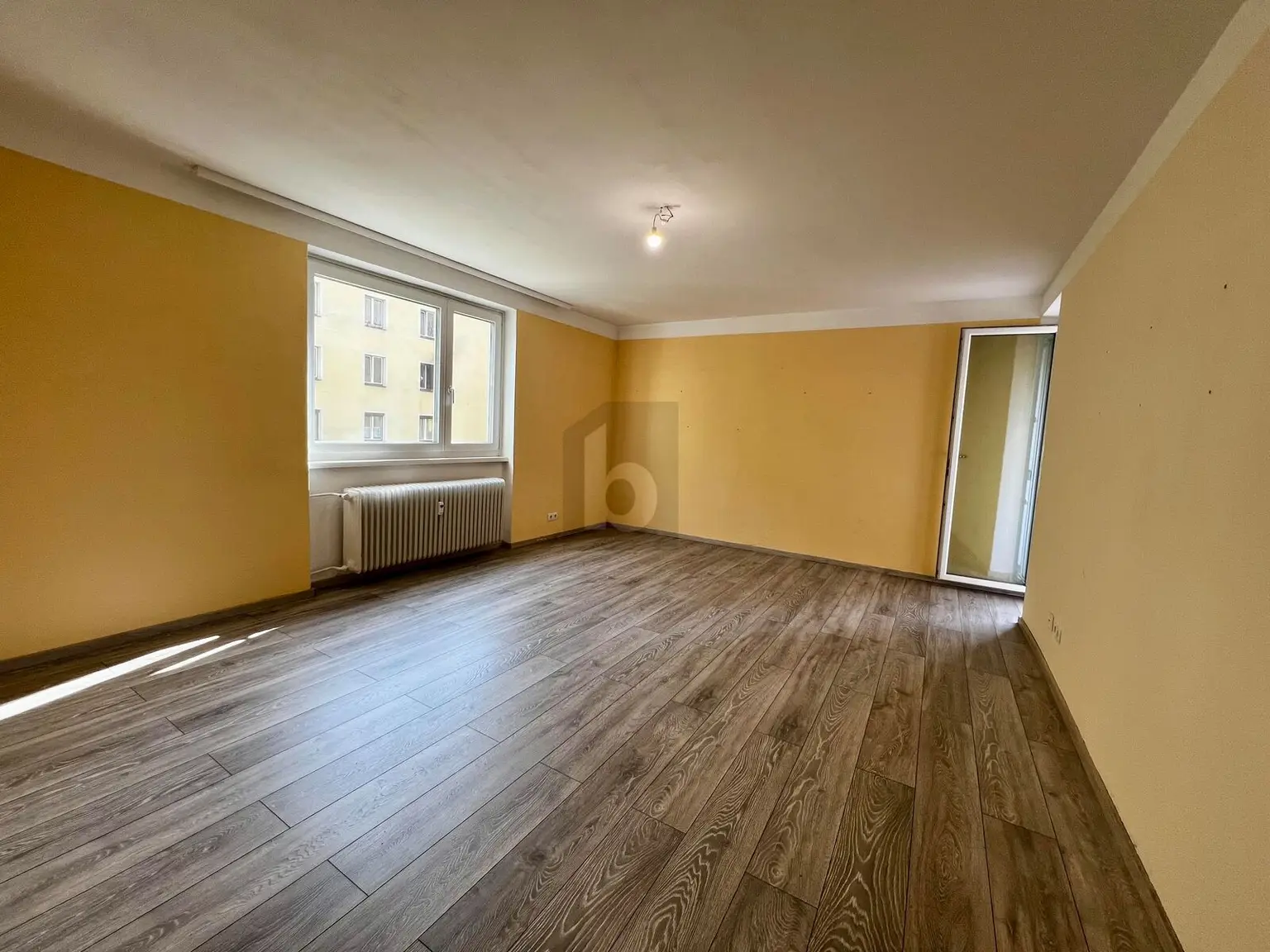 PREISWERT WOHNEN NAHE DER SALZACH MIT BALKON!