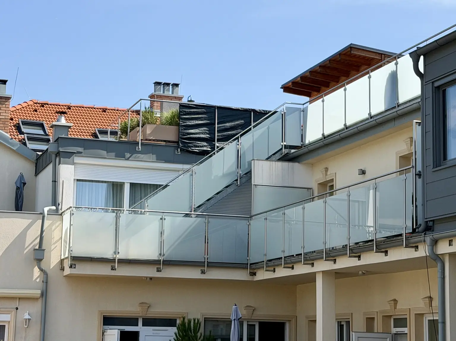 Straßenansicht
