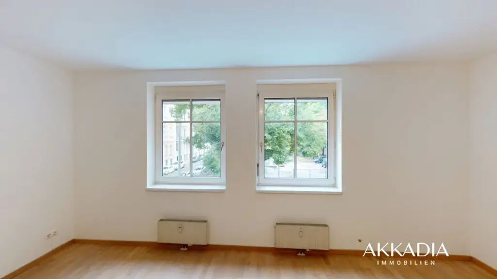 Helle 2,5-Zimmer-Wohnung im 2. Liftstock – ruhige Lage mit Grünblick & optionalem Garagenplatz