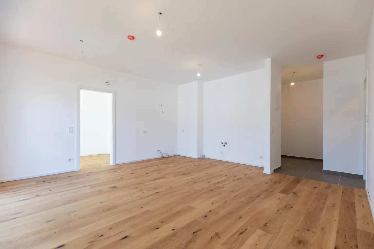 Edles Apartment-Erstbezug-Barrierefreiheit-zentrale Lage