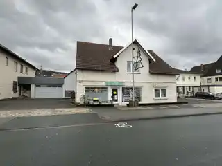 Straßenansicht