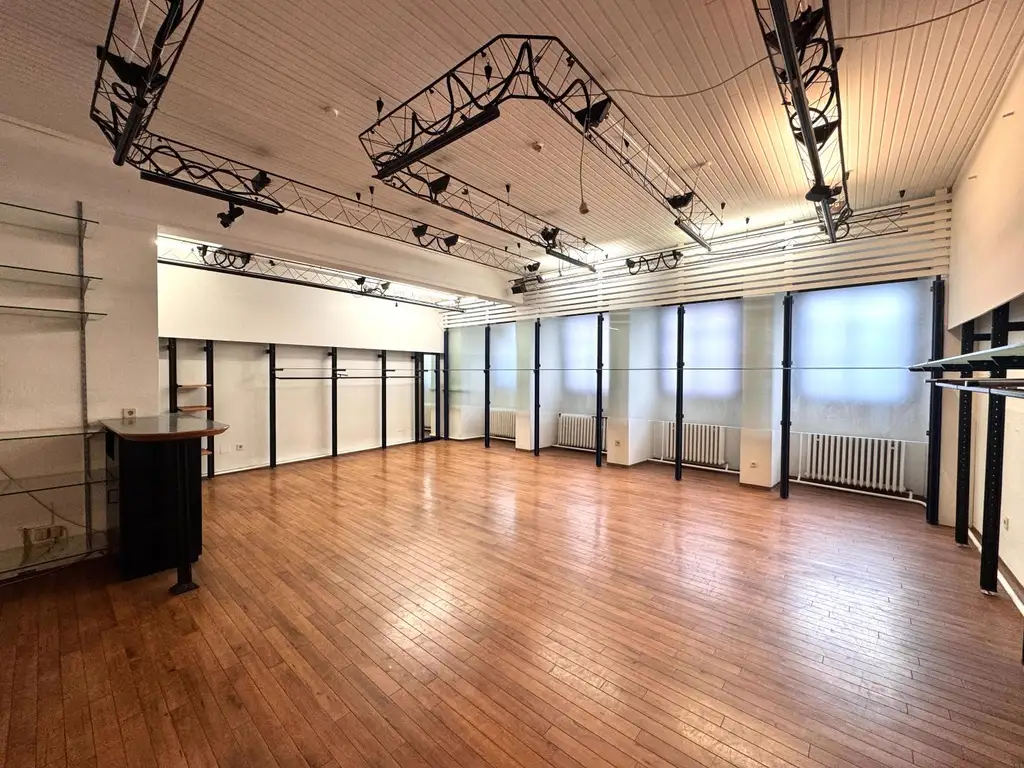 B(ETTER)2 - Geschäftshaus für Handel, Dienstleistung oder Büro zu mieten