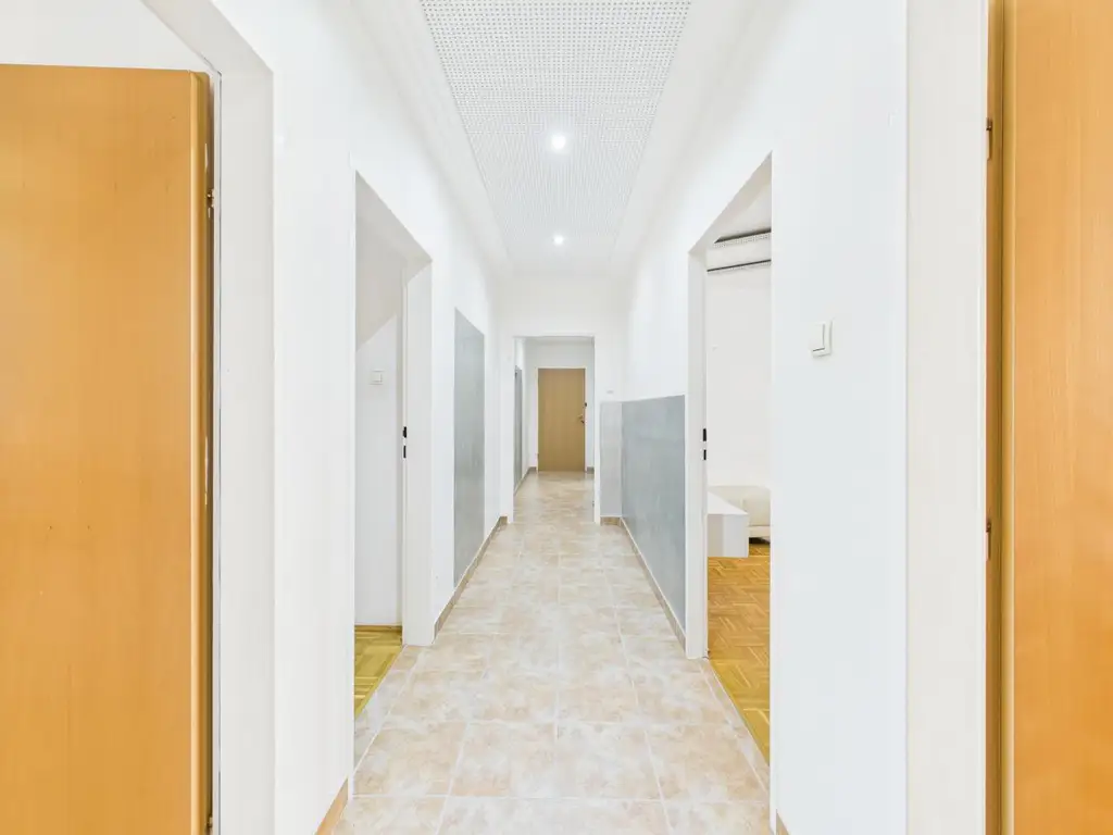 Großzügige 4-Zimmer-Familienwohnung mit Loggia in begehrter Stadtlage von Wels