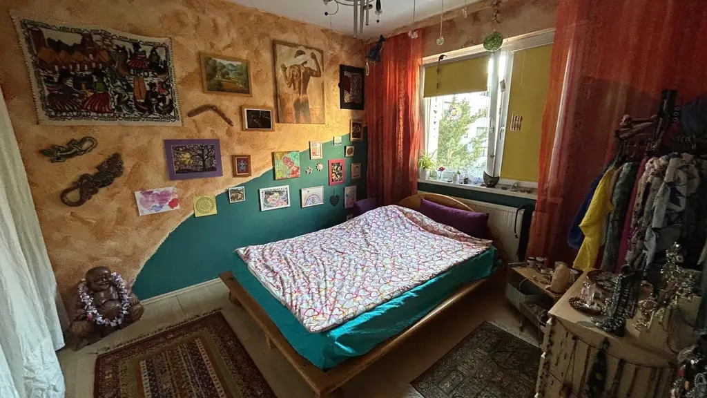 Geräumige 4-Zimmer-Wohnung mit Loggia & TG-Platz zu verkaufen