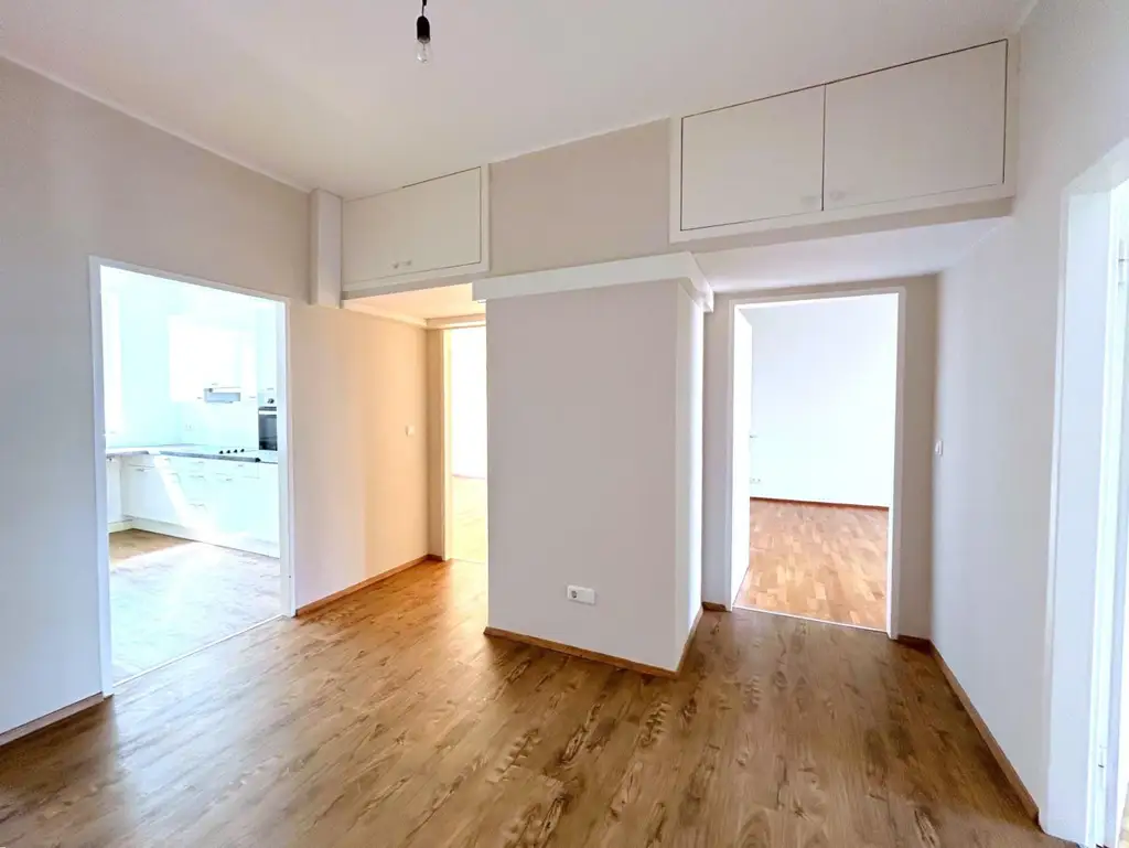 Linz/Stadt (Schubertstraße): Mietwohnung ca. 81,4 m² Wfl + BALKON (WG-geeignet)