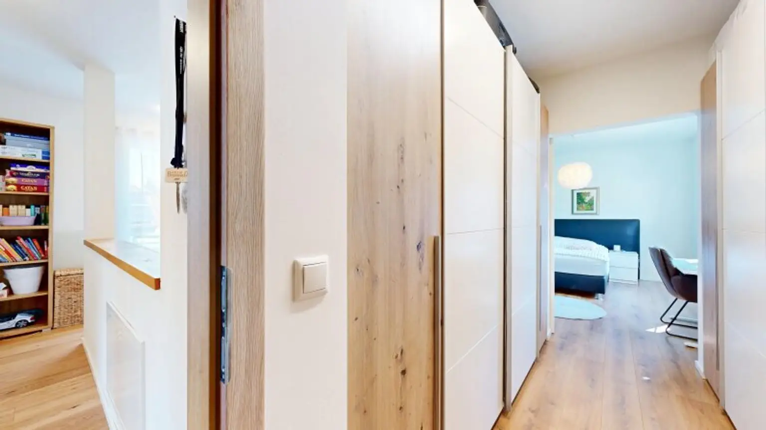 Flur mit Schrankraum