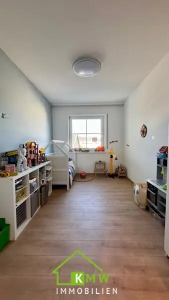 Grünblick: 3 Zimmer Eigentumswohnung mit Loggia in Ruhelage