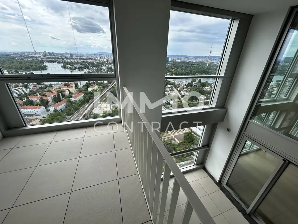 Exklusive Penthouse Wohnung auf 2 Etagen mit atemberaubenden Ausblick auf die Donau und die Innenstadt!