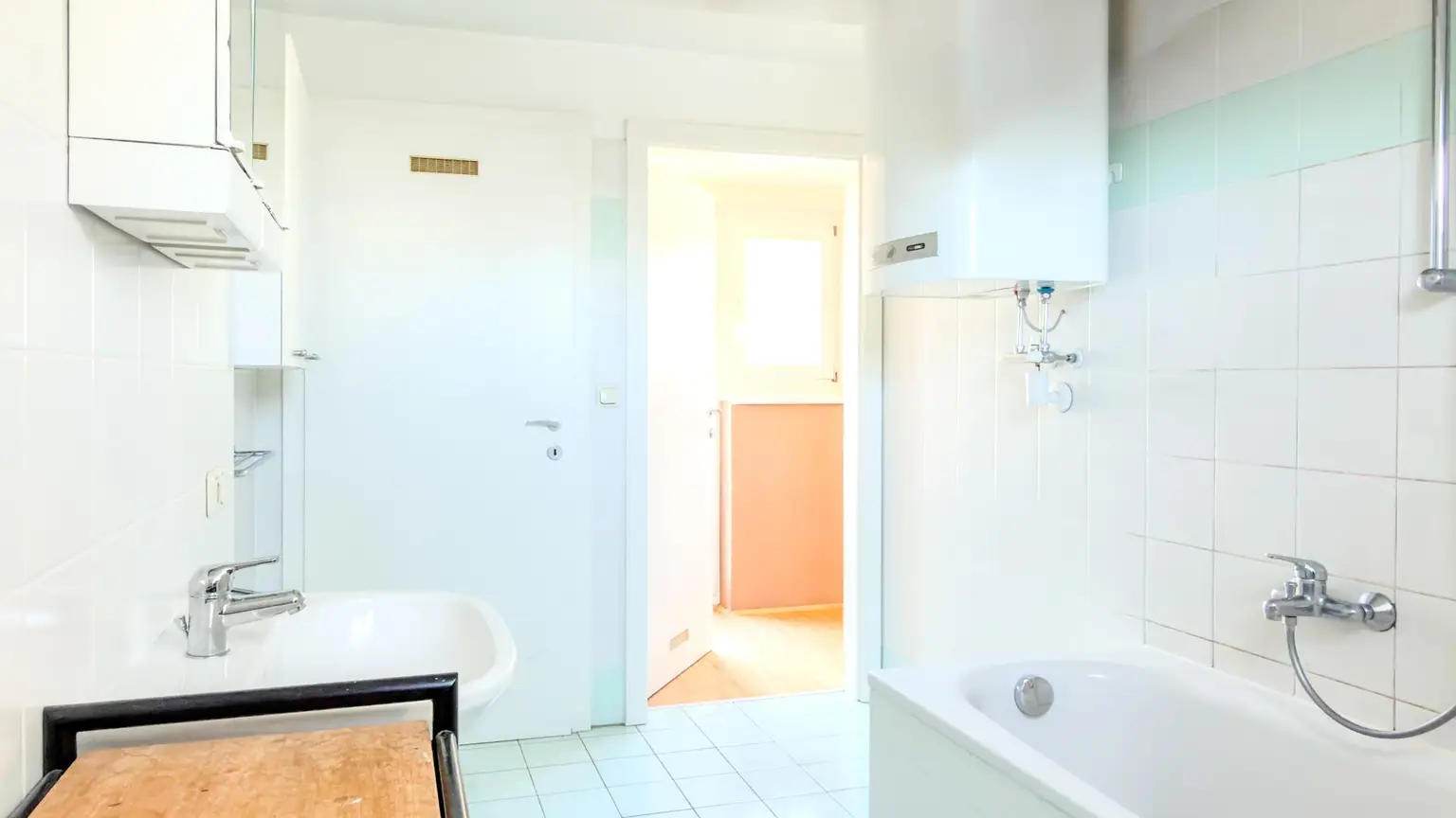 OG Badezimmer zum Gang