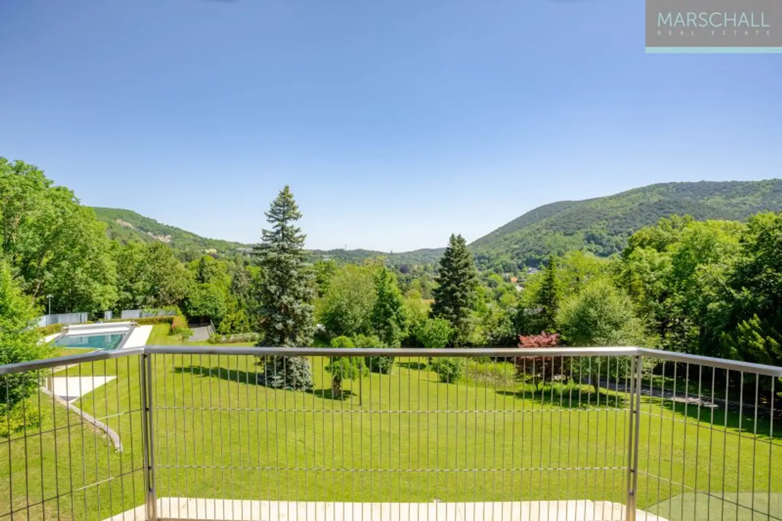 Elegantes Anwesen mit großzügigem Grundbesitz (11.045 m²) zur Vermietung
