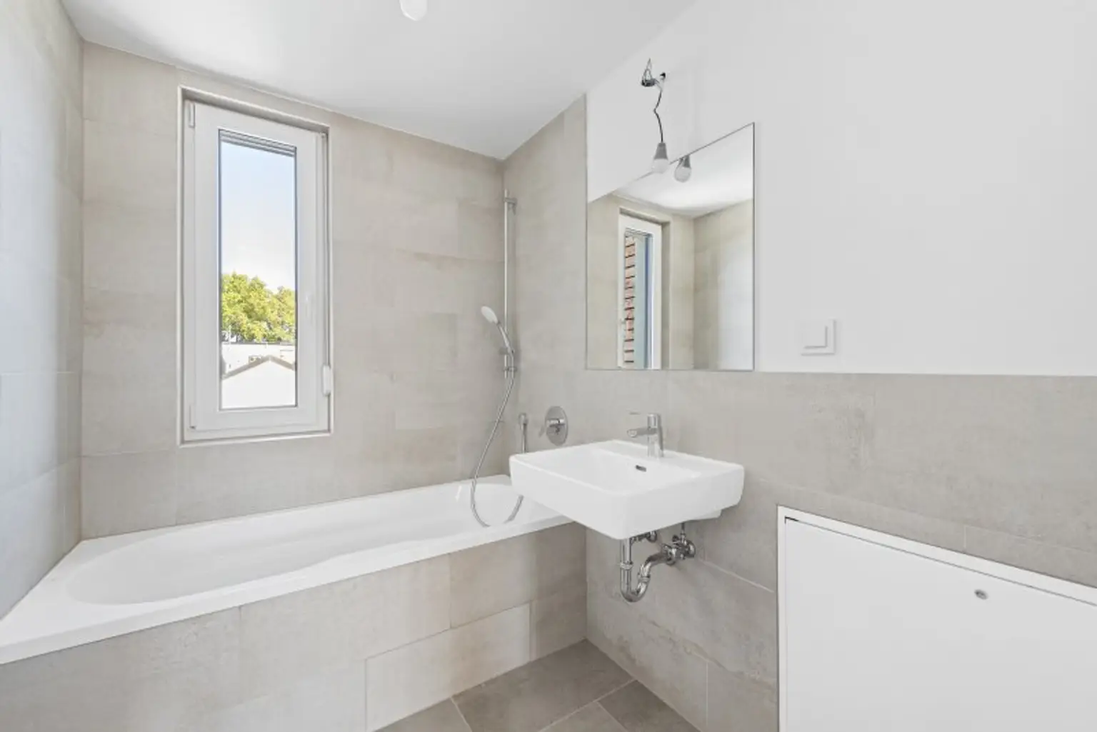 Geräumige Dachgeschoss Wohnung an der Lobau!