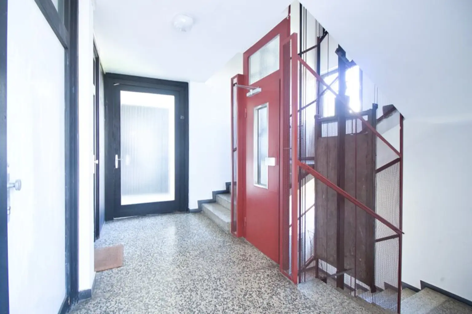 Charmante, ruhige 2 Zimmer-Wohnung | große Loggia mit Grünblick | TOP Lage bei U4 Ober-/Unter St. Veit