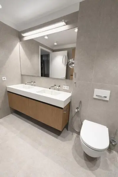 Badezimmer 1