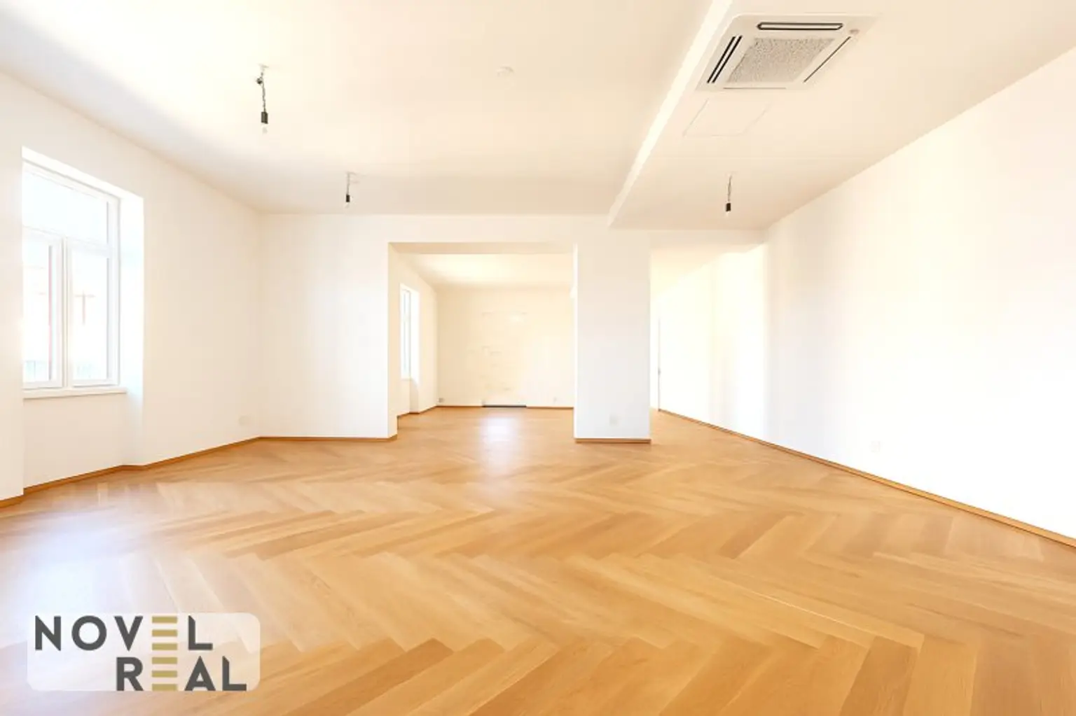 Luxuriöse 4 Zimmer Wohnung mit Highlights wie Indoor-Pool, Spa- und Fitnessbereich! ! Beste Lage in Hietzing!