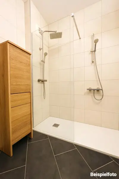 WOHNEN MIT AUSBLICK: Wunderschöne 3-Zimmerwohnung mit 2 verglasten Balkonen nahe Stadtgrenze von INNSBRUCK!