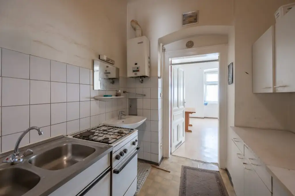 ++NEU++ Für Bastler: Sanierungsbedürftige 1-Zimmer-Wohnung, viel Potenzial!