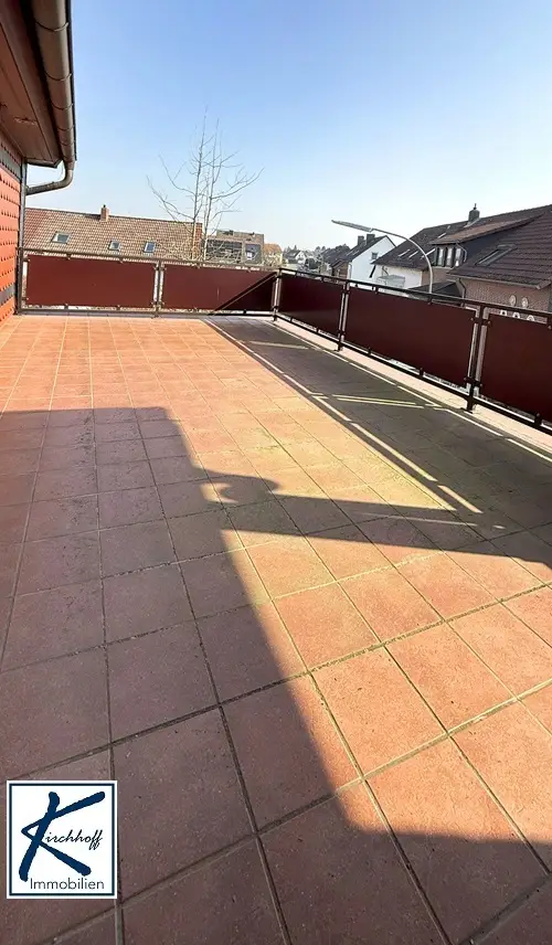großer Balkon DG