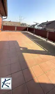 großer Balkon DG