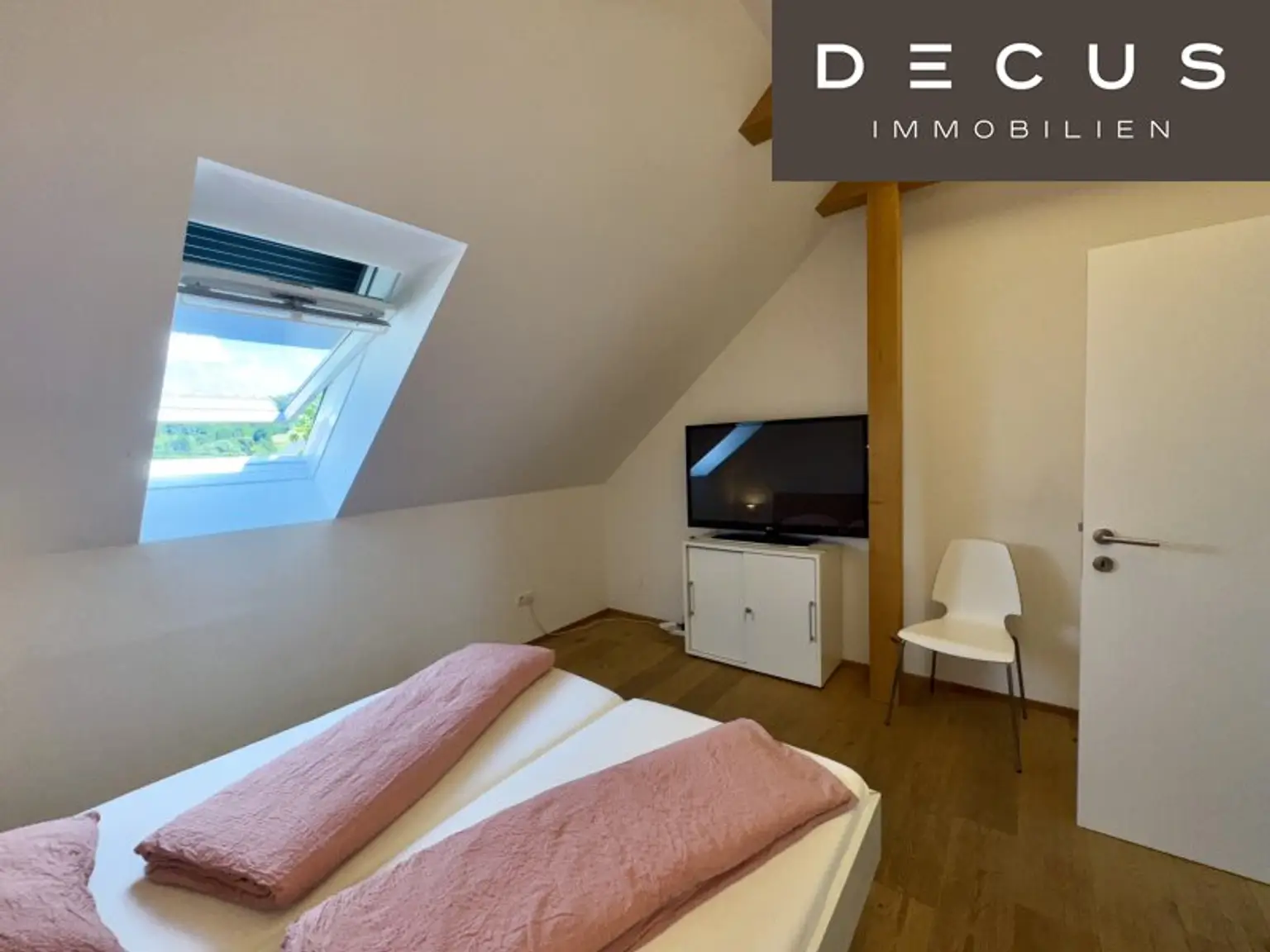 | TRAUMHAFTES MEHRFAMILIENHAUS IN LIGIST | ca. 274 m² WOHNFLÄCHE | MIT GARTEN | 2 TERRASSEN | MODERNE & HOCHWERTIGE AUSSTATTUNG | LICHTDURCHFLUTET | IDYLLISCHE LAGE