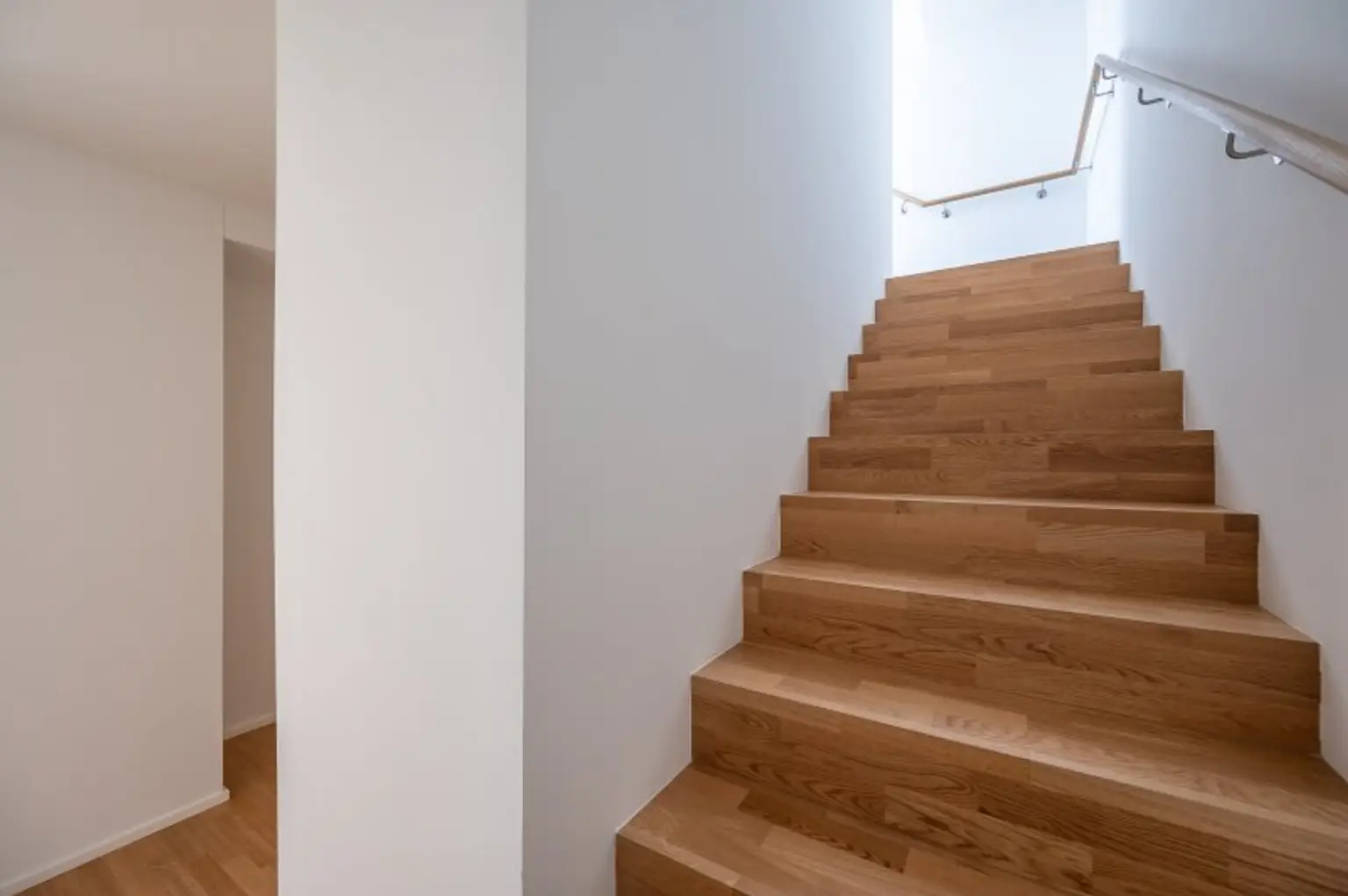 ++MOLLARD 50++ Unique 3-room apartment in the very heart of the city (2/12)