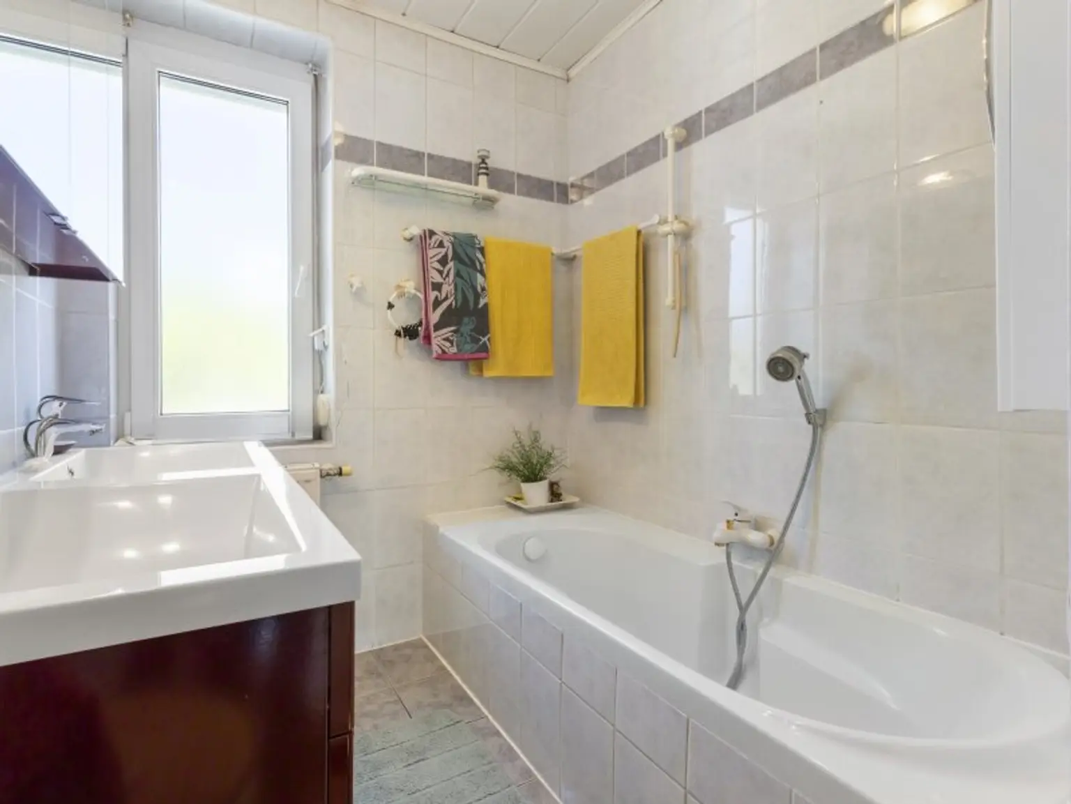 Tolles und schönes 150m² Einfamilienhaus mit Garage und Nebengebäude in Eberndorf