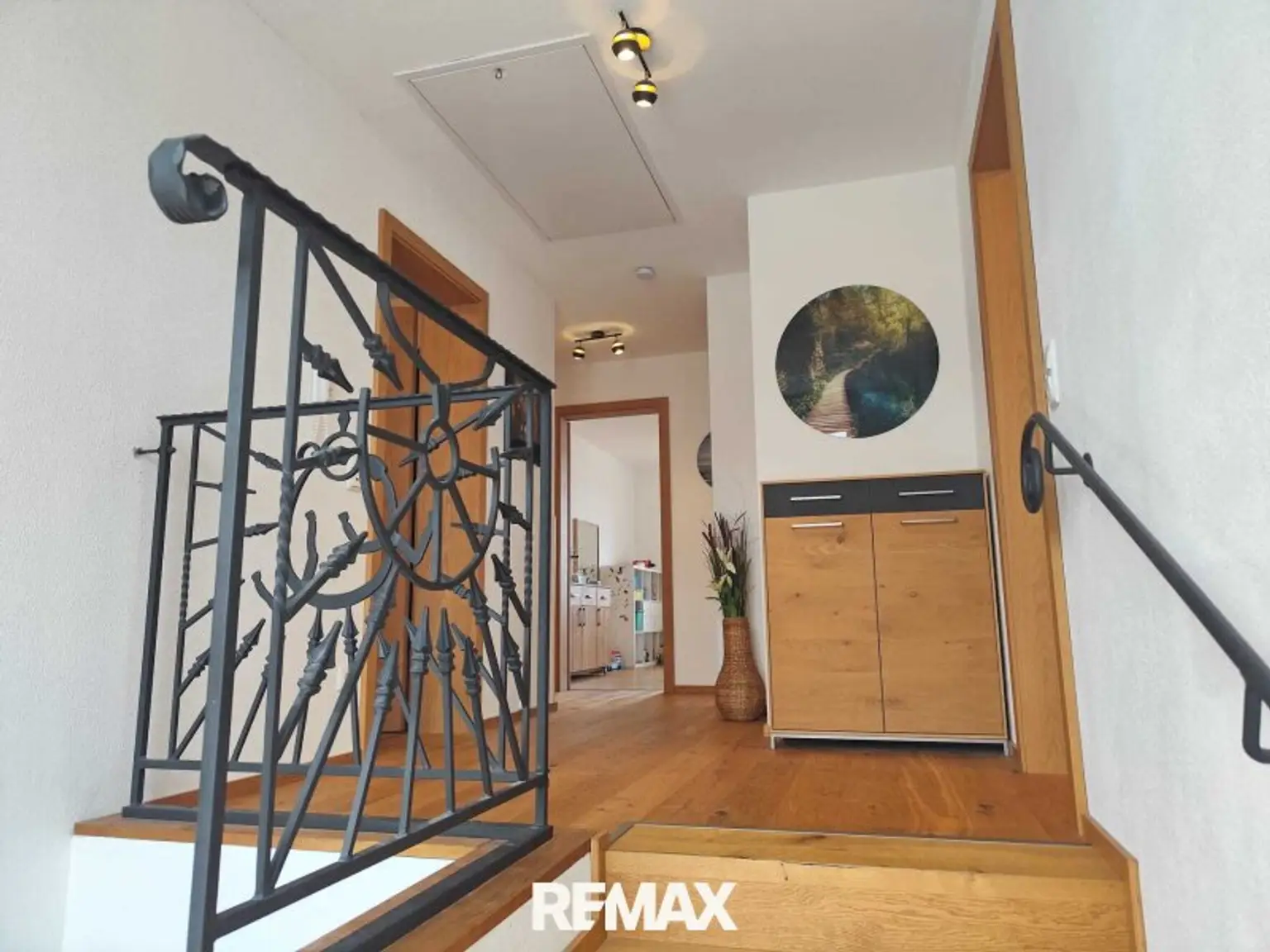 Stiegenaufgang ins Obergeschoss