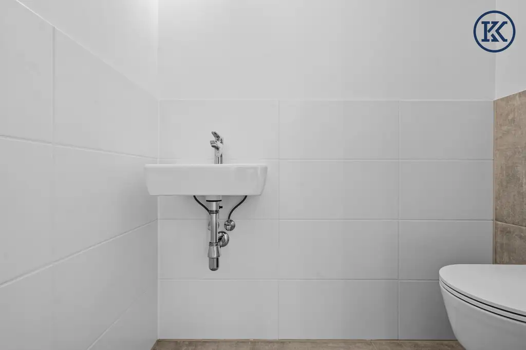 Alte Donau Investmentchance: Traum-Dachwohnung mit seltener Airbnb-Genehmigung!