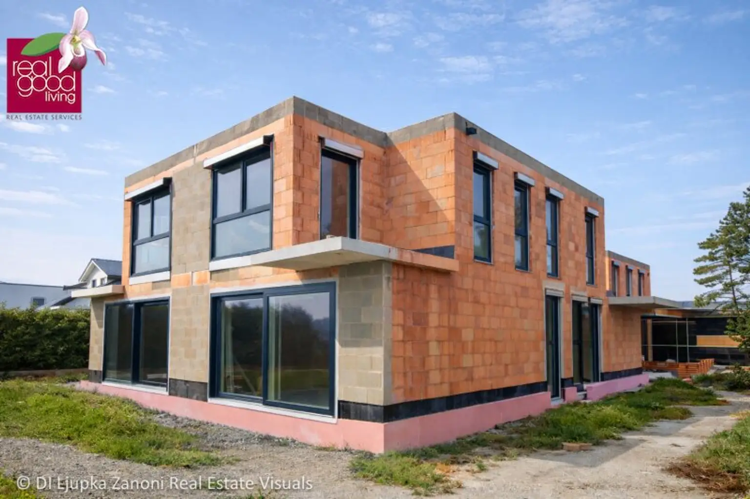 Moderne Doppelhaushälfte mit Garten in exklusiver Wohnlage – nahe Mödling