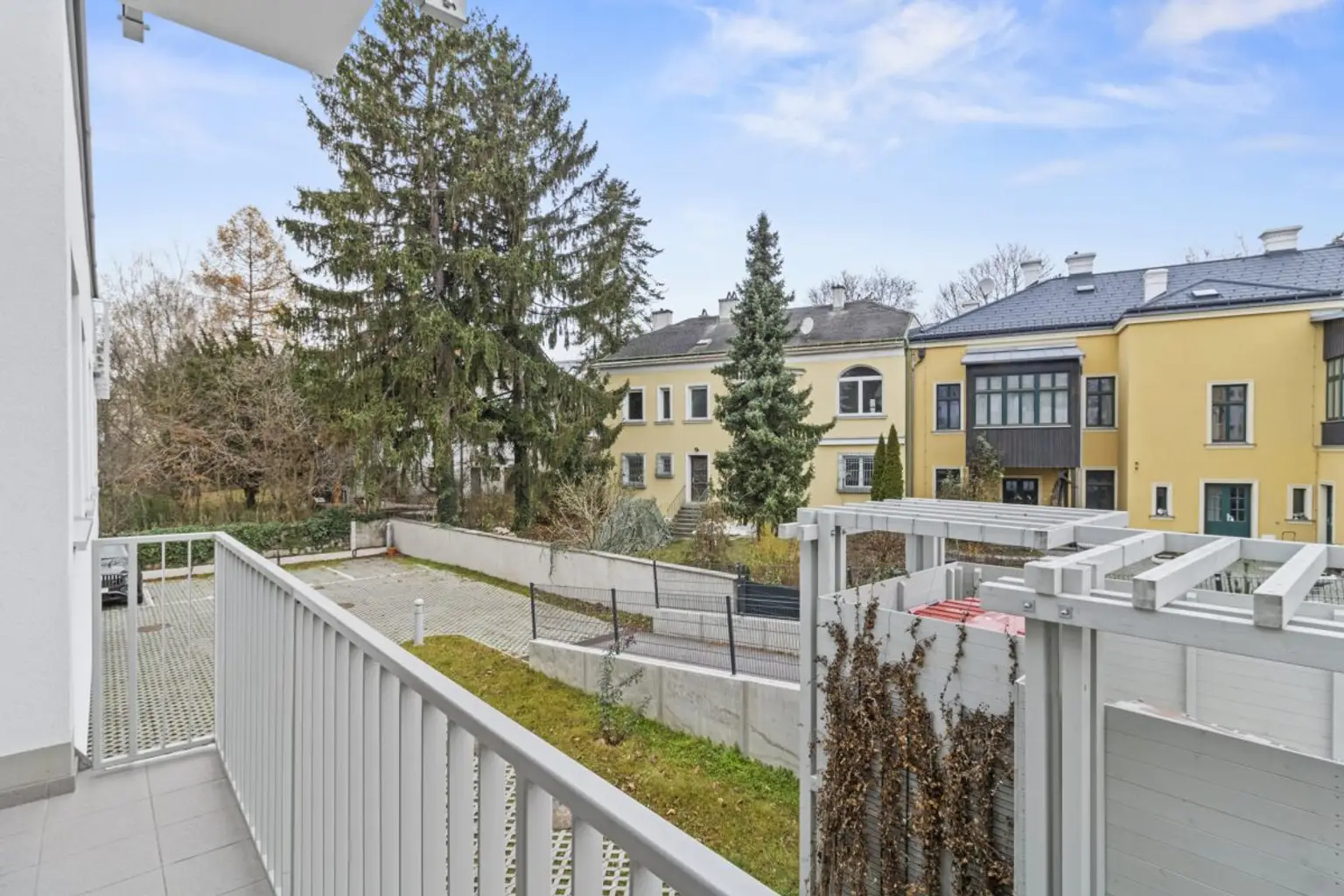 Cc | ++ NEU ++ EXKLUSIVE VIER Zimmer mit BALKON - Beste Lage! | Prima Service Immobilien