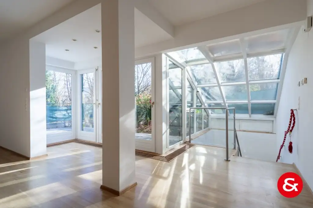 UNBERFISTETE Gartenwohnung mit Hobby/SPA-Ebene und 2 Garagenplätzen!