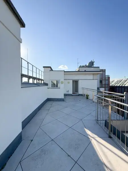 Exklusive 3-Zimmer-Dachgeschoßwohnung mit Klimaanlage und Dachterrasse – Kärntner Ring, 1010 Wien