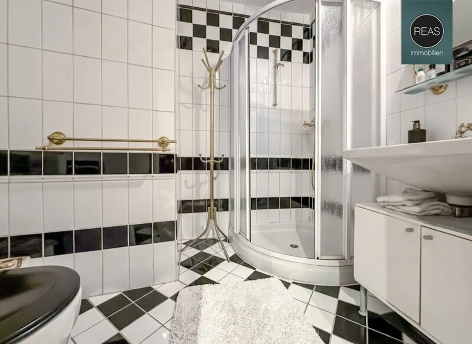 Provisionsfrei: Traumhaftes Stadthaus mit Garten in Gersthofer Bestlage!