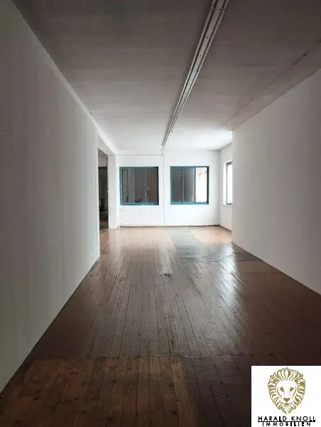Wohn- und Betriebsgebäude in Natters
