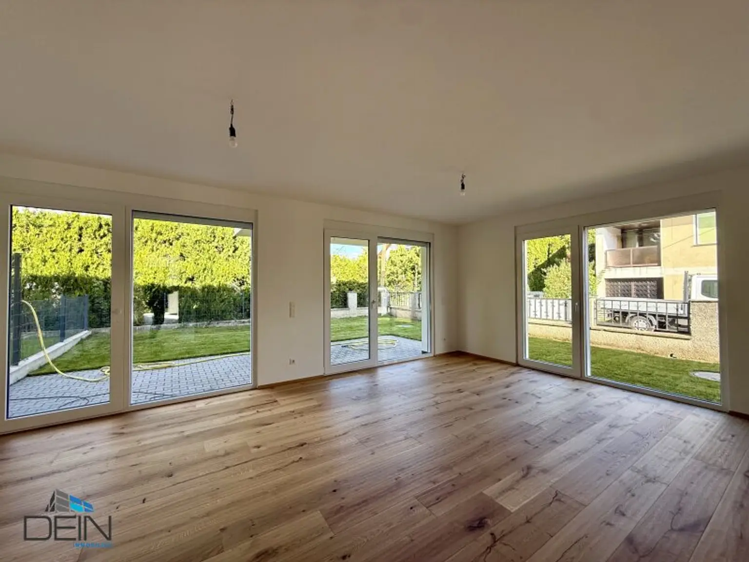 NEU! TRAUMHAFTE 5 ZIMMER DOPPELHAUSHÄLFTEN MIT EIGENGÄRTEN IN MARKGRAFNEUSIEDL!