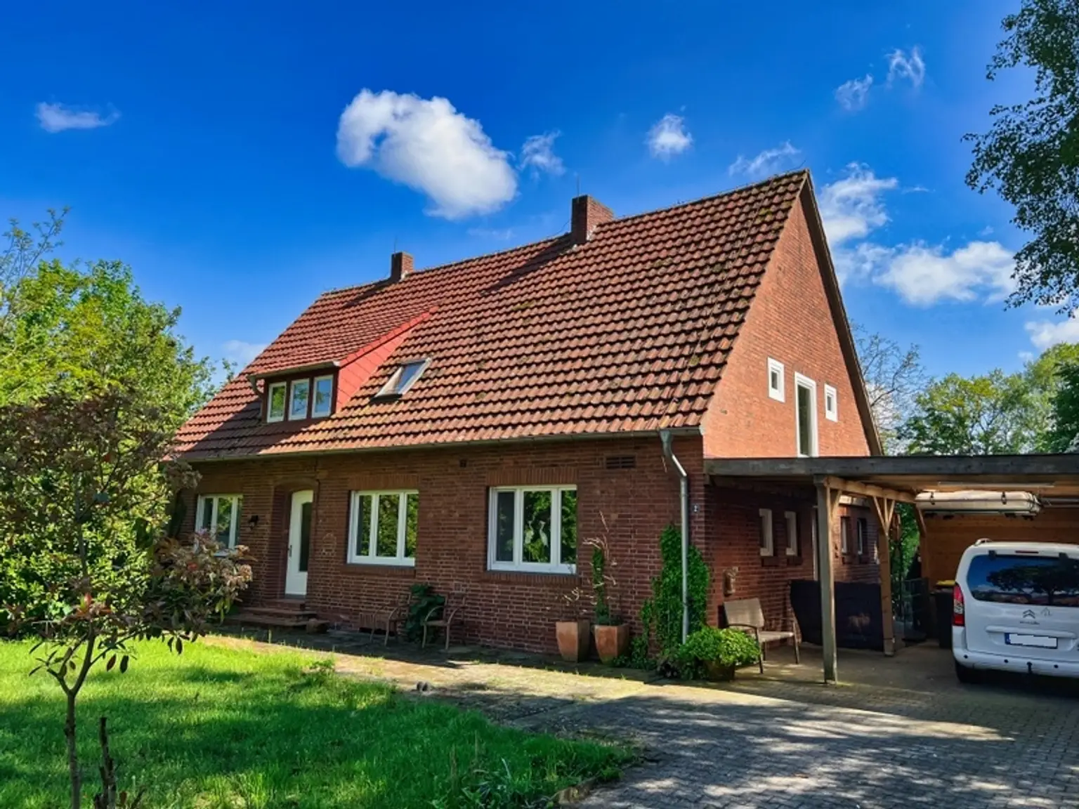 Idylle pur! Haus & Hof in Randlage von Stavern!