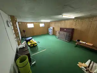 Keller Zimmer 1