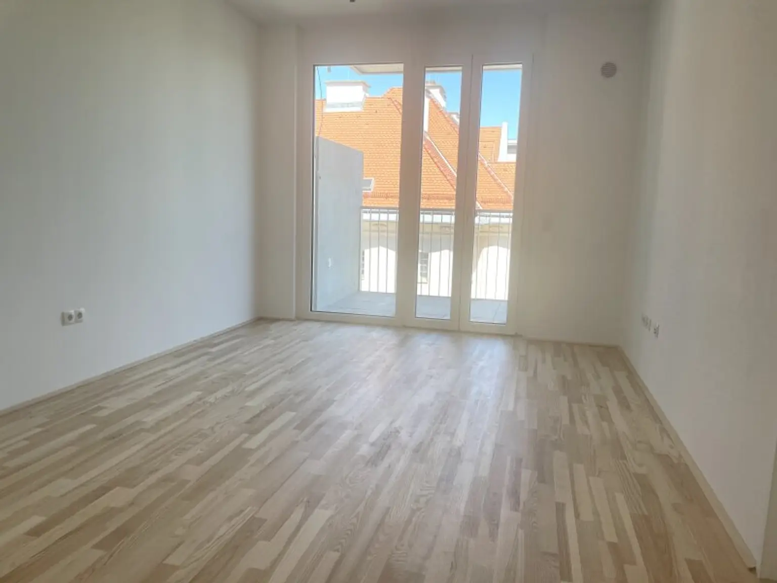 2-Zimmer Wohnung in TOP Lage - sehr begehrt nahe der U-Bahn - ab 01.10
