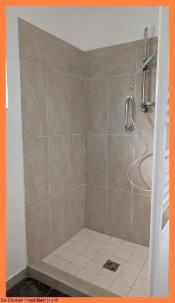 Therapie-, Praxis- oder Büroraum möglich