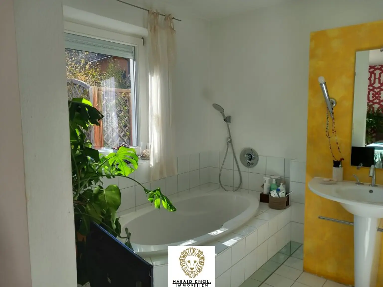 Charmantes Einfamilienhaus mit zwei Gärten und Panoramablick in Aldrans