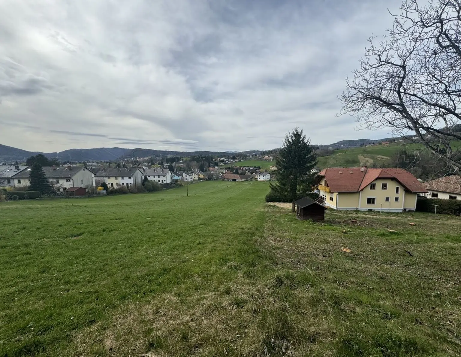 Großzügiges Grundstück in sonniger Hanglage von Graz-Andritz zu verkaufen!