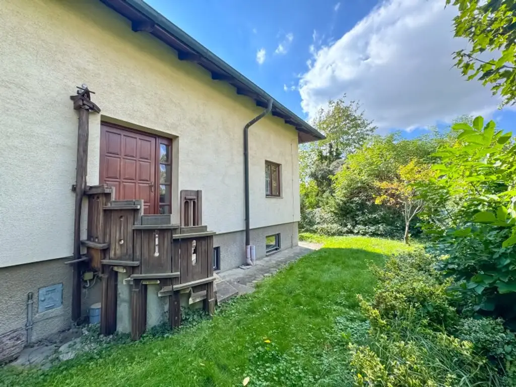 🏡 Großzügiges Einfamilienhaus mit Werkstattkeller, Garage & Terrasse in Stockerau mit Ausbaupotenzial!