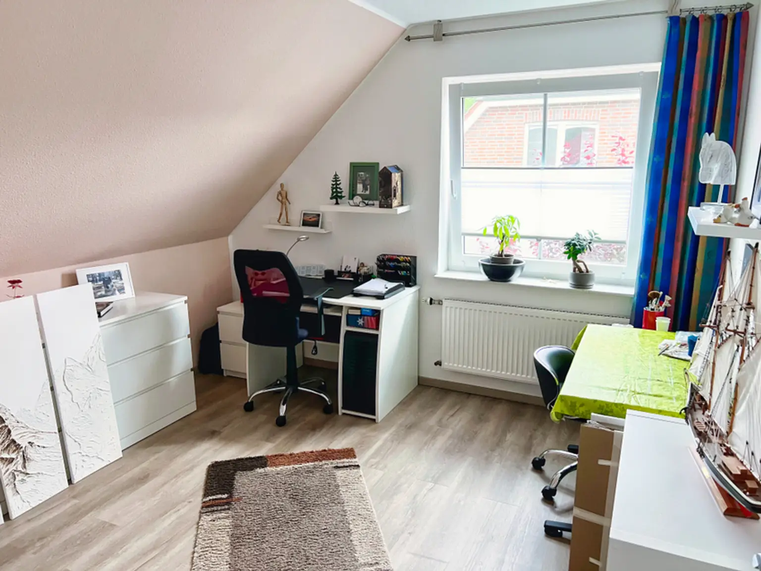 In toller Waldrandlage! TOP-gepflegtes Einfamilienhaus in Rastdorf!