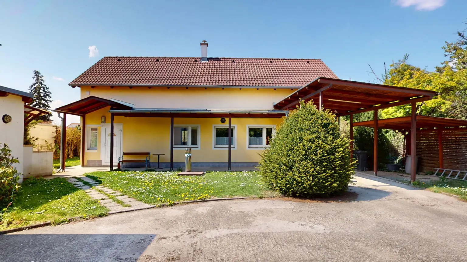 Einfamilienhaus mit großem Garten und Badezugang bei Groß-Enzersdorf