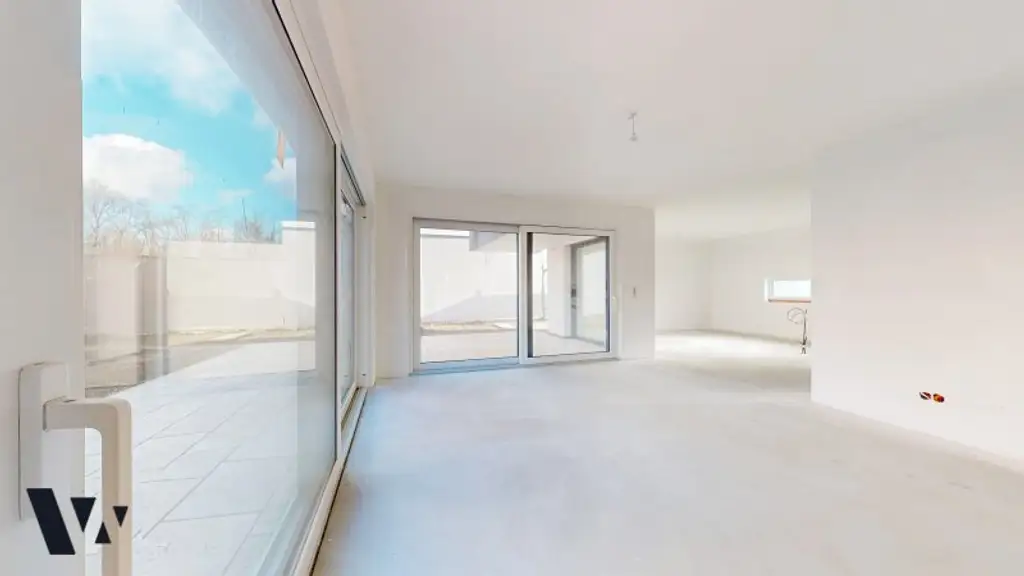 BELAGSFERTIGES DESIGNERHAUS MIT GARTEN & POOL IN STRASSHOF