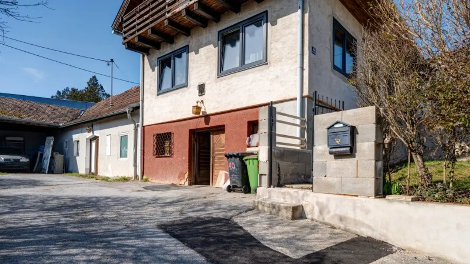 Potentialreiches Haus mit spitzen Weinkellerröhren in Groß-Schweinbarth