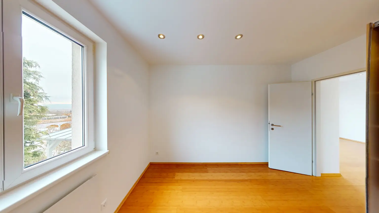 Einfamilienhaus in erhöhter Lage mit Garten und Weitblick