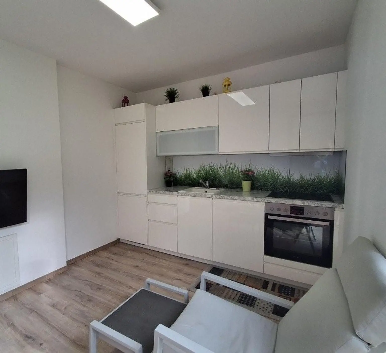 "Waldblick - Single-Balkonwohnung am Riederberg mit Parkplatz"