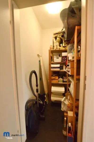 Traumhafte 4-Zimmer-Wohnung mit Loggia, Terrasse, Hobbyraum, TG-Stpl. in Linz-Urfahr!