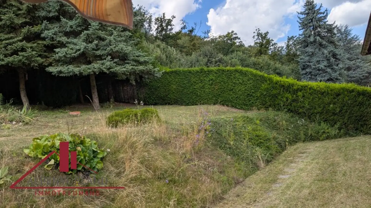 Traumhaftes Einfamilienhaus mit Fernblick in Hainburg an der Donau: ca. 180m² Wohnfläche mit Garten, 2 Terrassen, Pool und Garage!!!